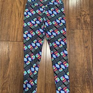 LuLaRoe Blue and Pink Leggings Vibrant Retro Design